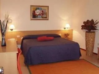 Отель La Selva Каленцано